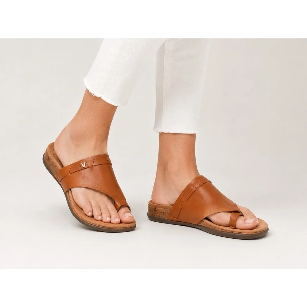 Vionic Cindy Nat Sandals Womens 8.5 Brown Leather Thong Slide Comfort Shoes